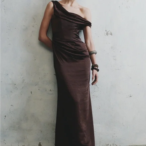 Meshki One Shoulder Dress in Deep Brown - Picture 4 of 7